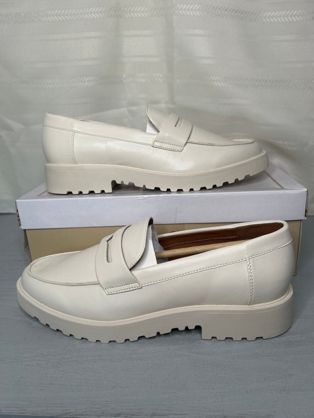 MIA Amore Hali Chunky Lugged Loafers Bone Womens Size 8.5M